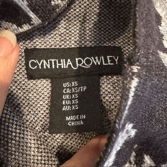 Cynthia Rowley Mock Neck Sweater Black Gray Floral Print Oversized XS - Picture 4 of 9